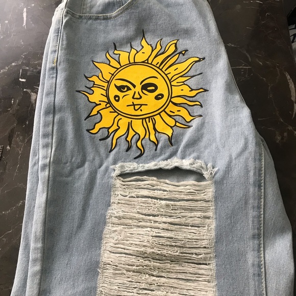 Brand new shein jeans/ rips and designs/ baggy fit - Picture 5 of 5